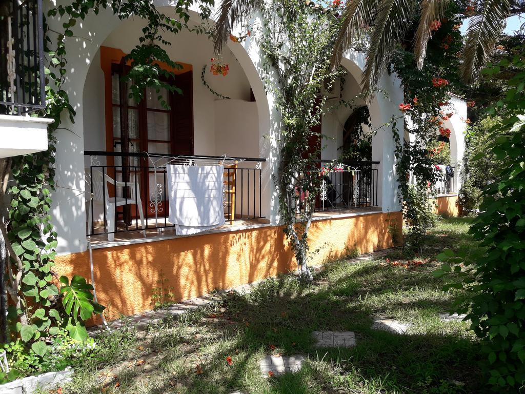 Studios Dimitris Punta Exteriör bild